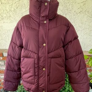 Old Navy Frost Free Puffer Jacket; Burgundy; Zipper/Snaps; Men Sm/Women Med; NWT
